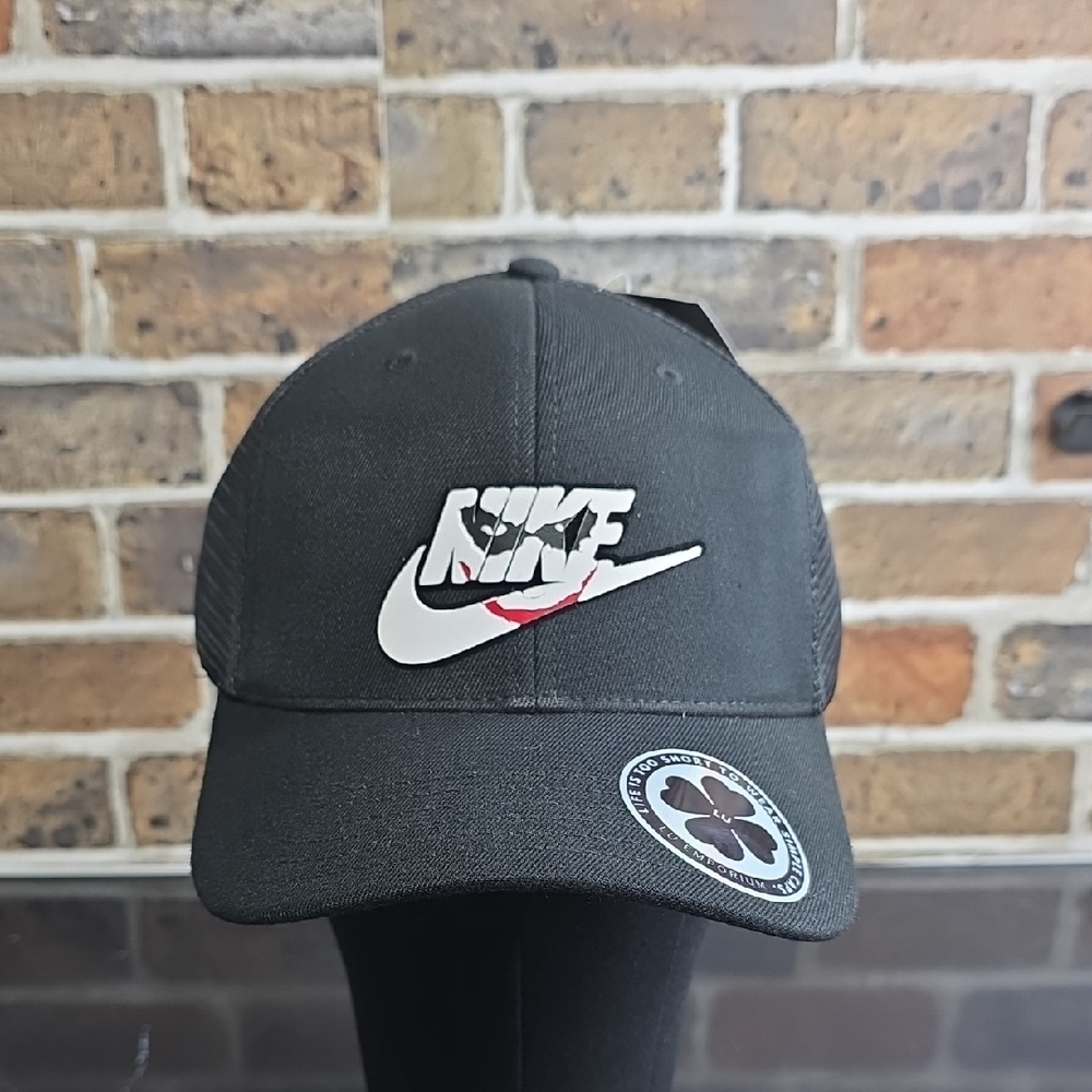 Nike Black and White Logo Cap